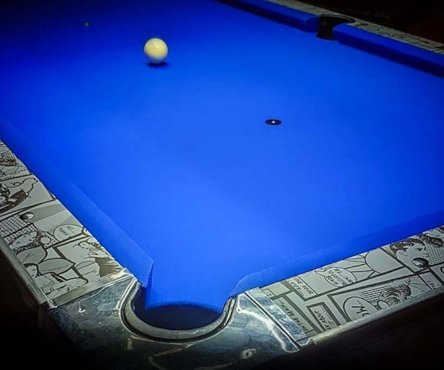 Billard mit neuer Farbe